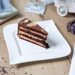 Diós-karamellkrémes csokitorta / Tort cu caramel și ciocolată