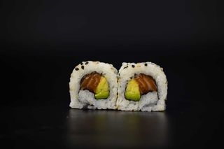 Sake avocado maki