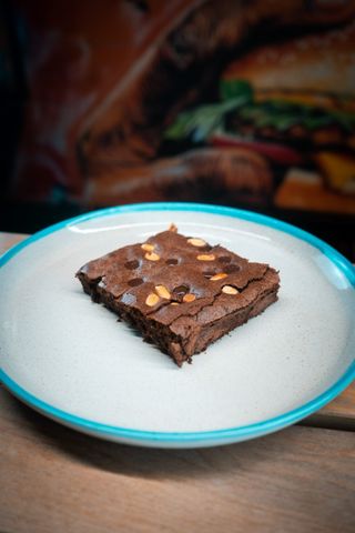 Брауні з горіхами