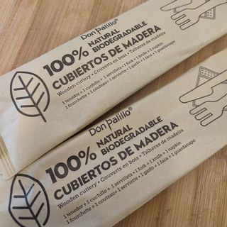 Cubiertos de madera 