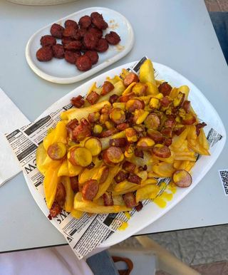 Salchipapa Picardía