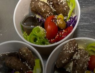 ბოსტნეულის მიქსი,საქონლის კატლეტით