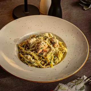 Pasta sa lososom i spinaćem 350g