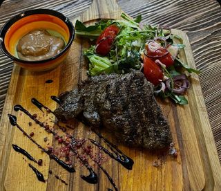 Пеппер-стейк