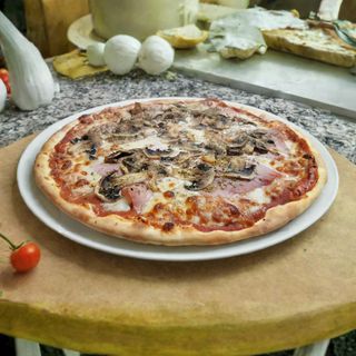 Pizza Parisienne