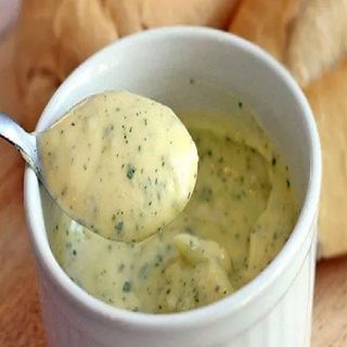 Molho GB  especially de alho