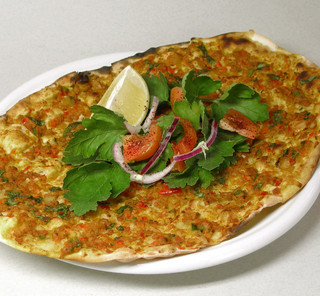 Lahmacun mixto