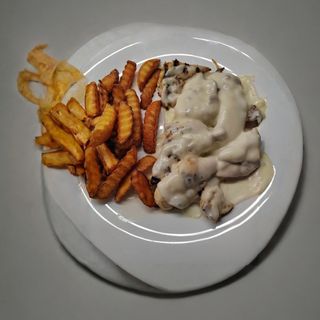 Пилешко бон филе с кашкавал