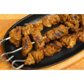 Lamb Tikka Shashlick With Sauce