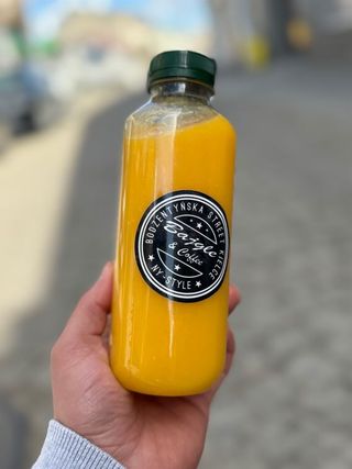 Sok wyciskany grejpfrut