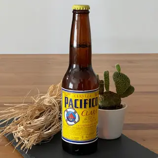 Cerveza  mexicana  Pacífico 