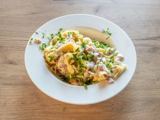 Tagliatelle naleśnikowe Carbonara z boczkiem