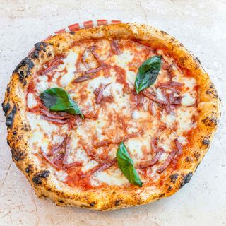 Margherita al salame