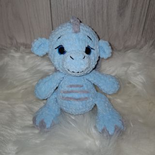 ДИНОЗАВЪР СИН - плетена играчка