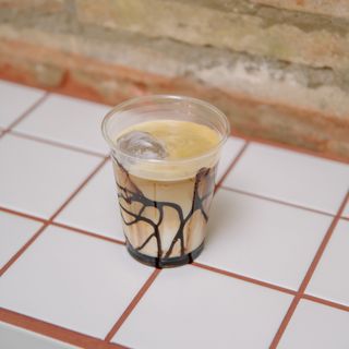 Iced Mocca Latte (320 Ml.)