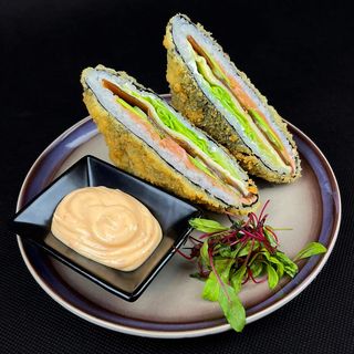 Kanapka w panko z łososiem MOWI 2 szt.