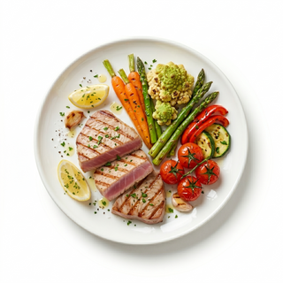Atún De La Bahía A La Plancha Con Verduras De Temporada