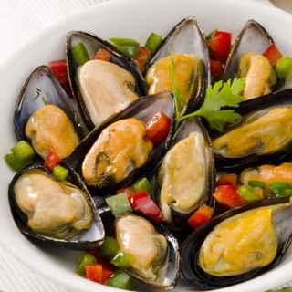 Ración De Mejillones En Salsa