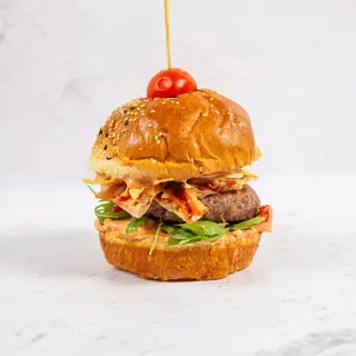 Blago pikantni burger & krumpirići