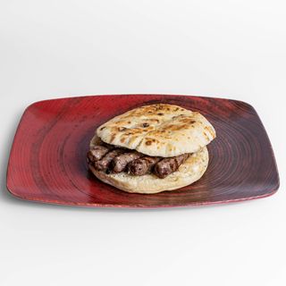 Petica u malom somunu