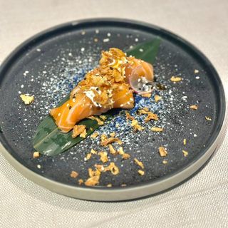 Nigiri salmone cipolla