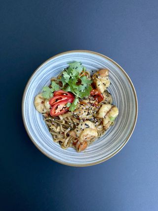 Tăiței din orez cu creveți