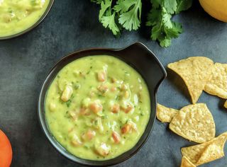 Guacamole Con Chips De Batata