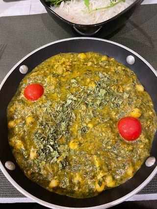 Prawns spinach curry