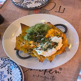 Los nachos de siempre acabados a la brasa