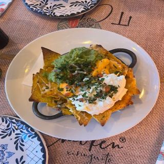 Los nachos de siempre acabados a la brasa