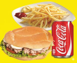 Panino con tonno, pattaine e una lattina