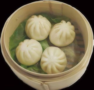 Empanadilla Al Vapor Rellena De Col Chino Y Carne De Cerdo