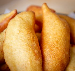 Panzerotto Pomodoro, mozzarella e prosciutto cotto