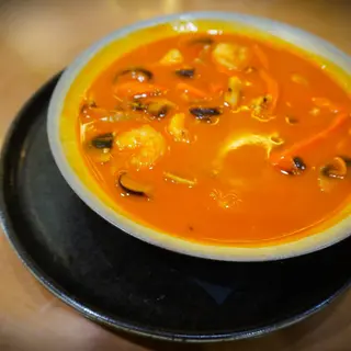 Supă asiatică (Tom Yum)
