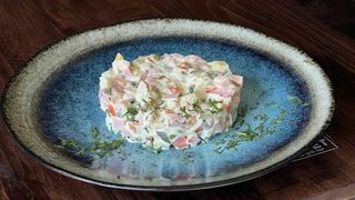 Салат Олів'є з куркою (250г)