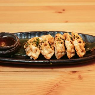 GYOZAS 