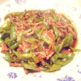 #61. Ternera Con Pimientos Verdes