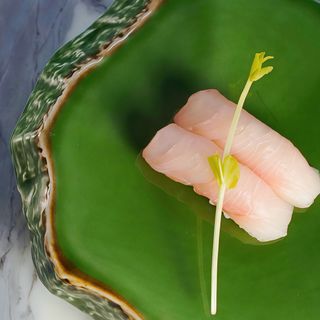 Nigiri ricciola 