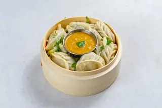 CHICKEN MOMO