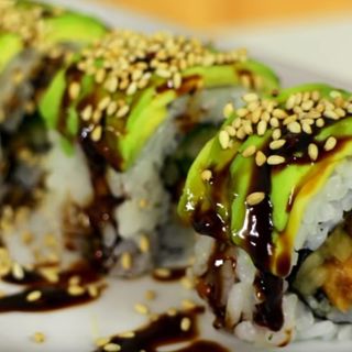 Uramaki De Salmón (4 Uds.)