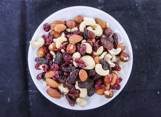 Суров микс Мамините ядки (100гр)