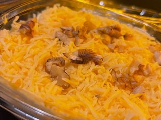 Салат з баклажаном гриль та сиром (400g)