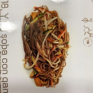 218.Yaki soba con gamberi