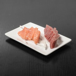 240 - Sashimi variados (10 uds)