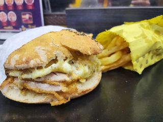 Tabouna Fromage Carré