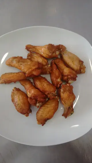 Alitas de pollo  12 unidades 