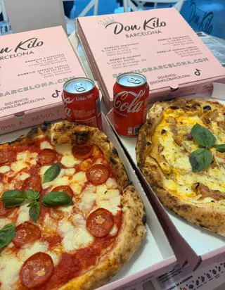 COMBO DONKILO 2 PIZZAS (1 Carbonara + 1 Pepperoni) + 2 COCA COLA