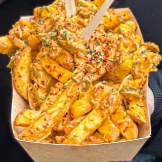Patatas con salsa de queso 