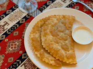 З бараниною Чебурек з бараниною  (3шт)