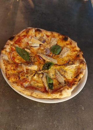 Pizza Tonno E Cipolla (33 Cm.)